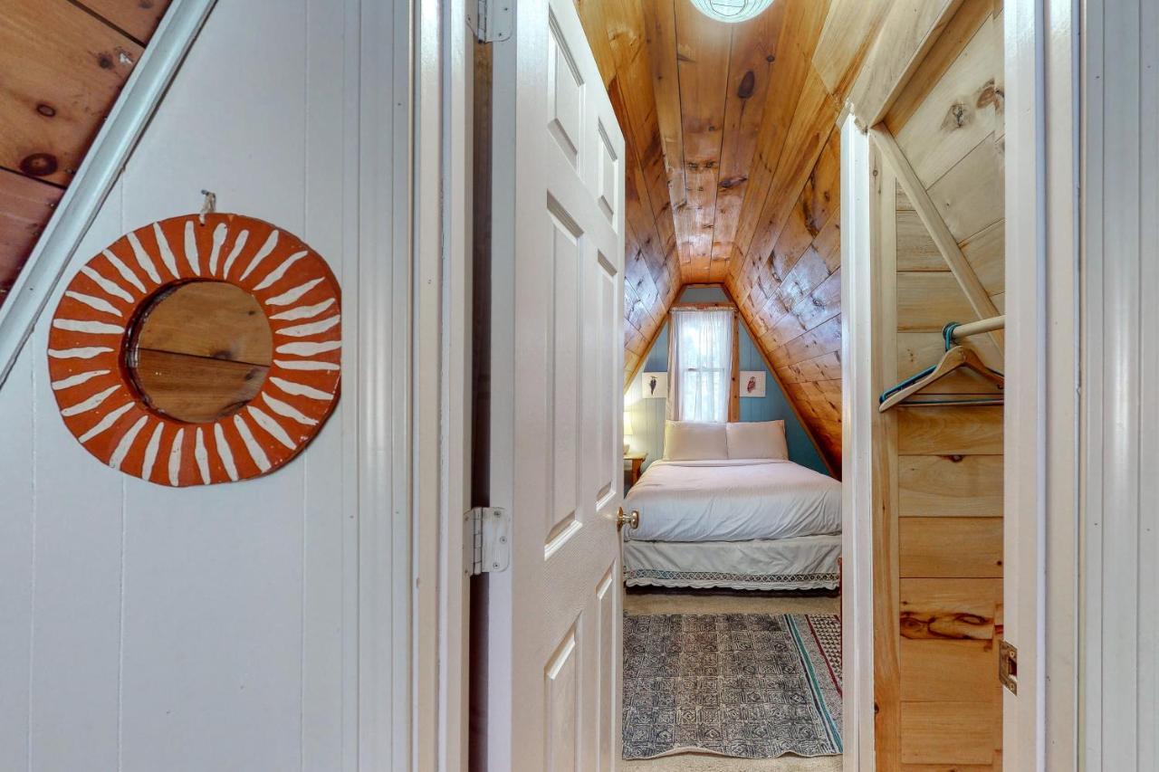 11 Island Drive Chalet