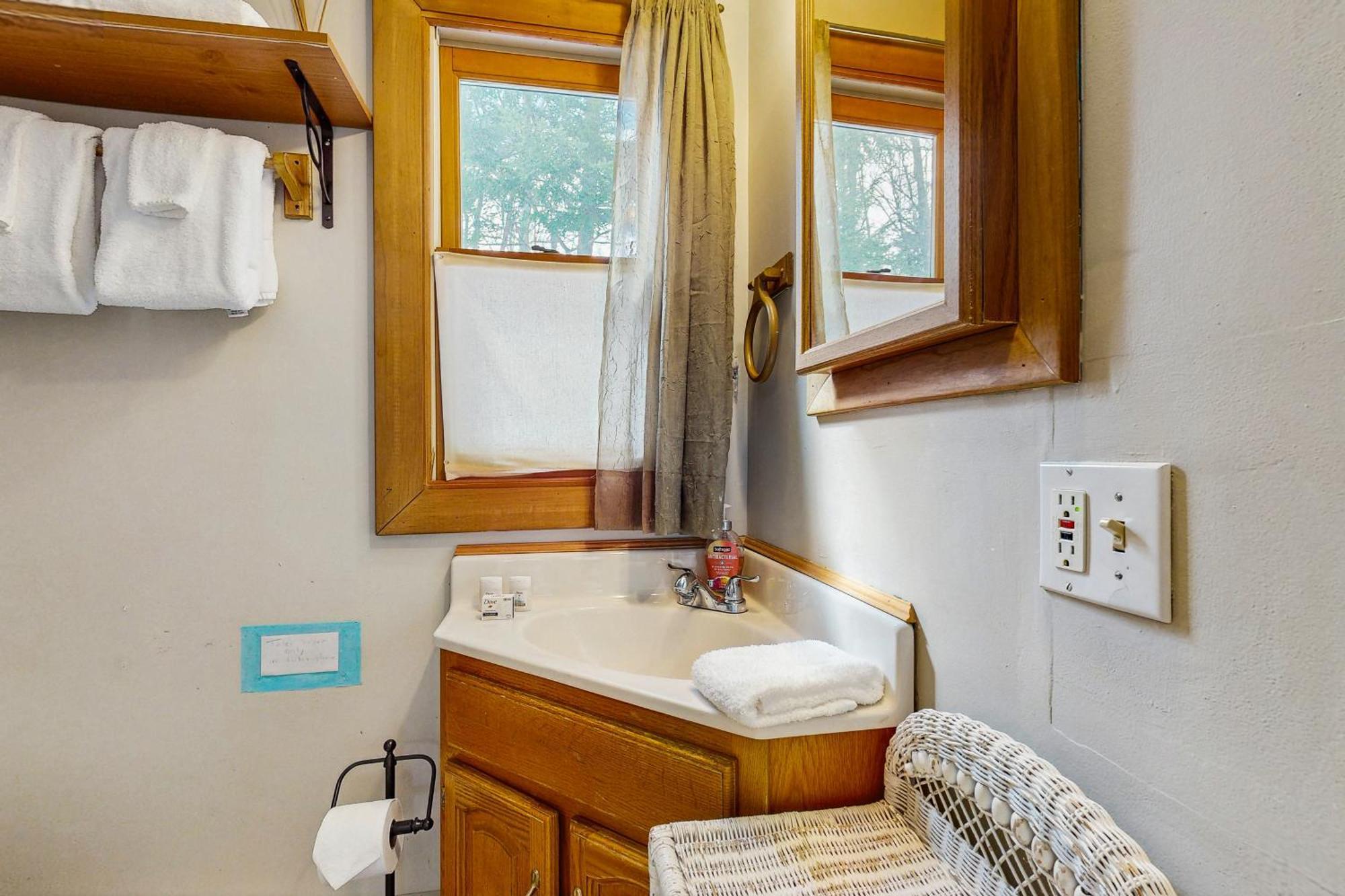 11 Island Drive Chalet Madison