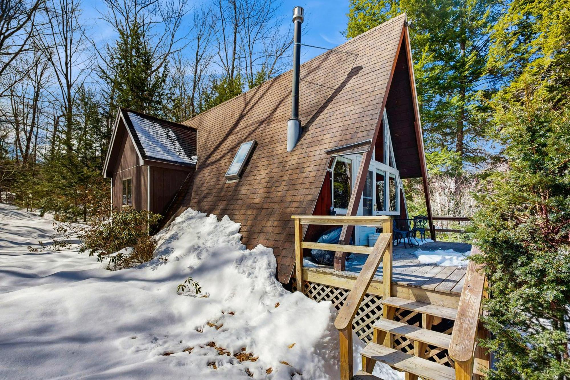11 Island Drive Chalet